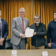 Vicuña y UOCRA acuerdan condiciones laborales para el desarrollo del proyecto en la cordillera